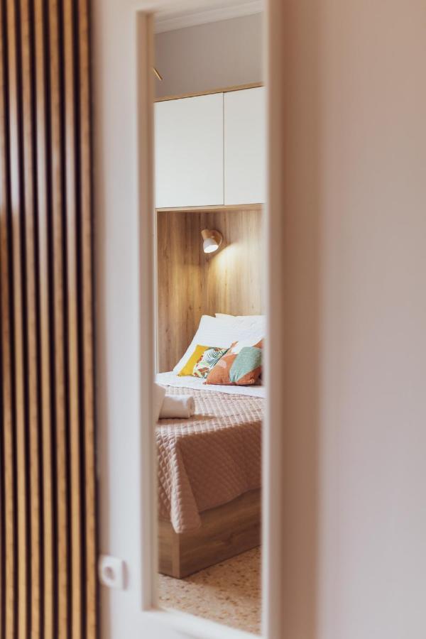 Vivid Stays Athena Bagian luar foto